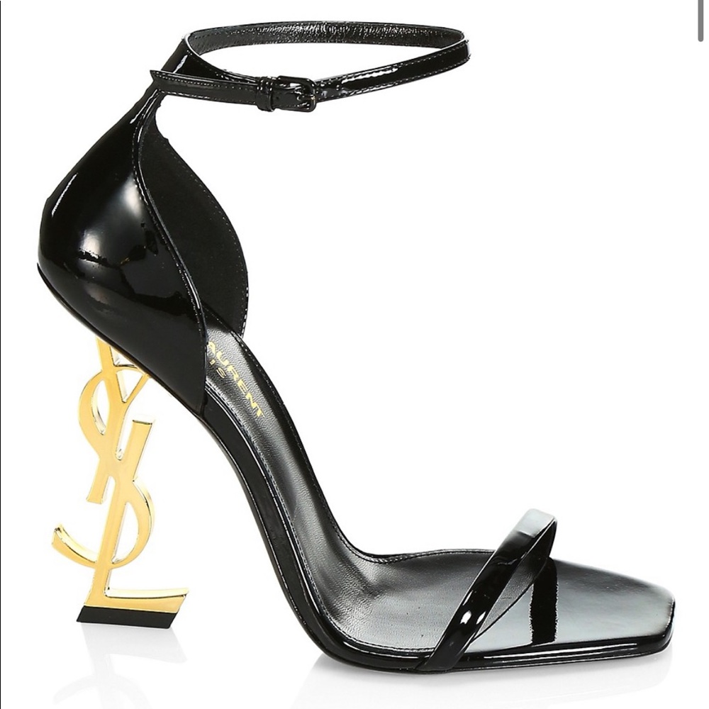 Saint Laurent
Opyum Patent Leather Sandals!! good condition authentic!!